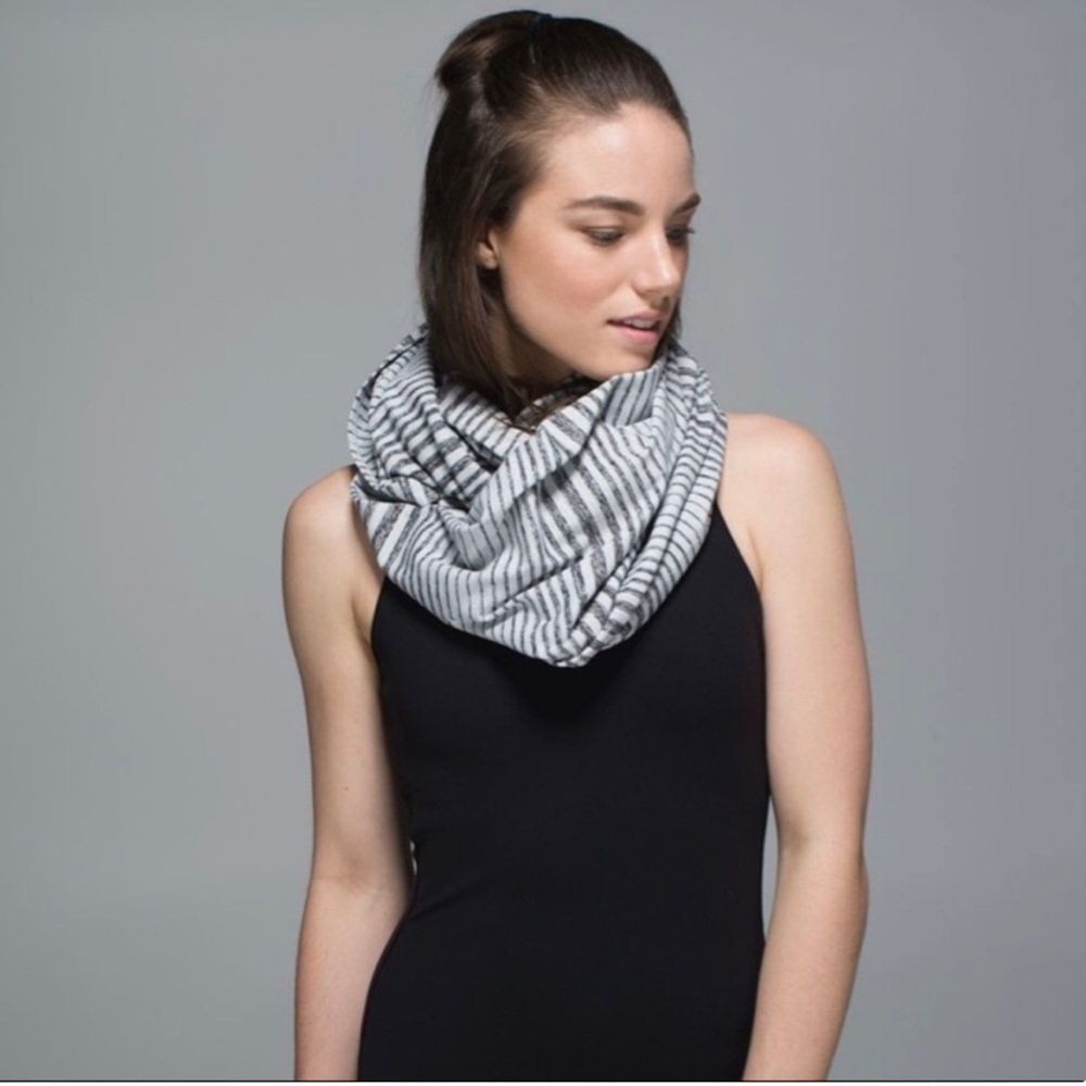 Lululemon Athletica Vinyasa Scarf *Rulu